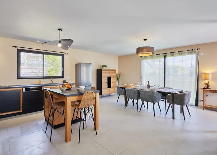 Les Sablons By Interhome Agon-Coutainville